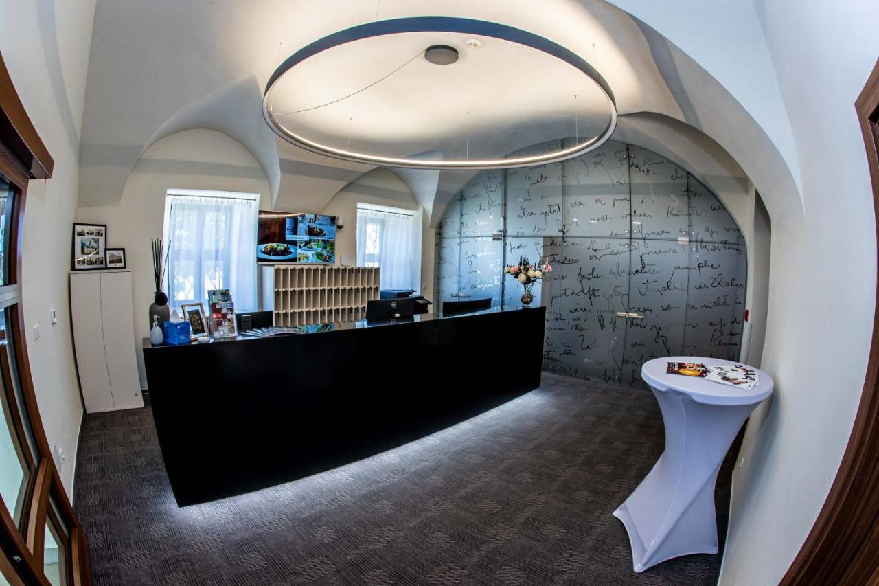 Hotel Zamek *